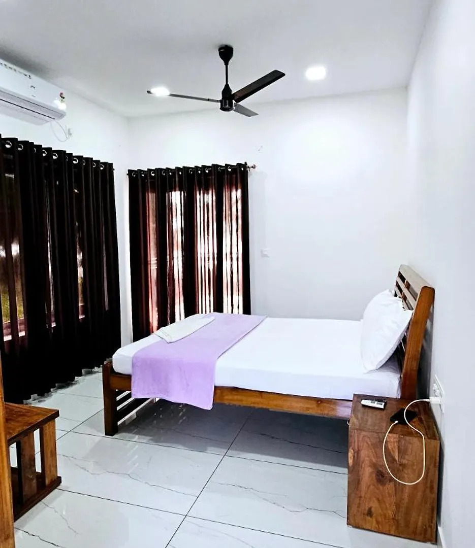 فندق مبيت وإفطار Shertallai Sailor Homes