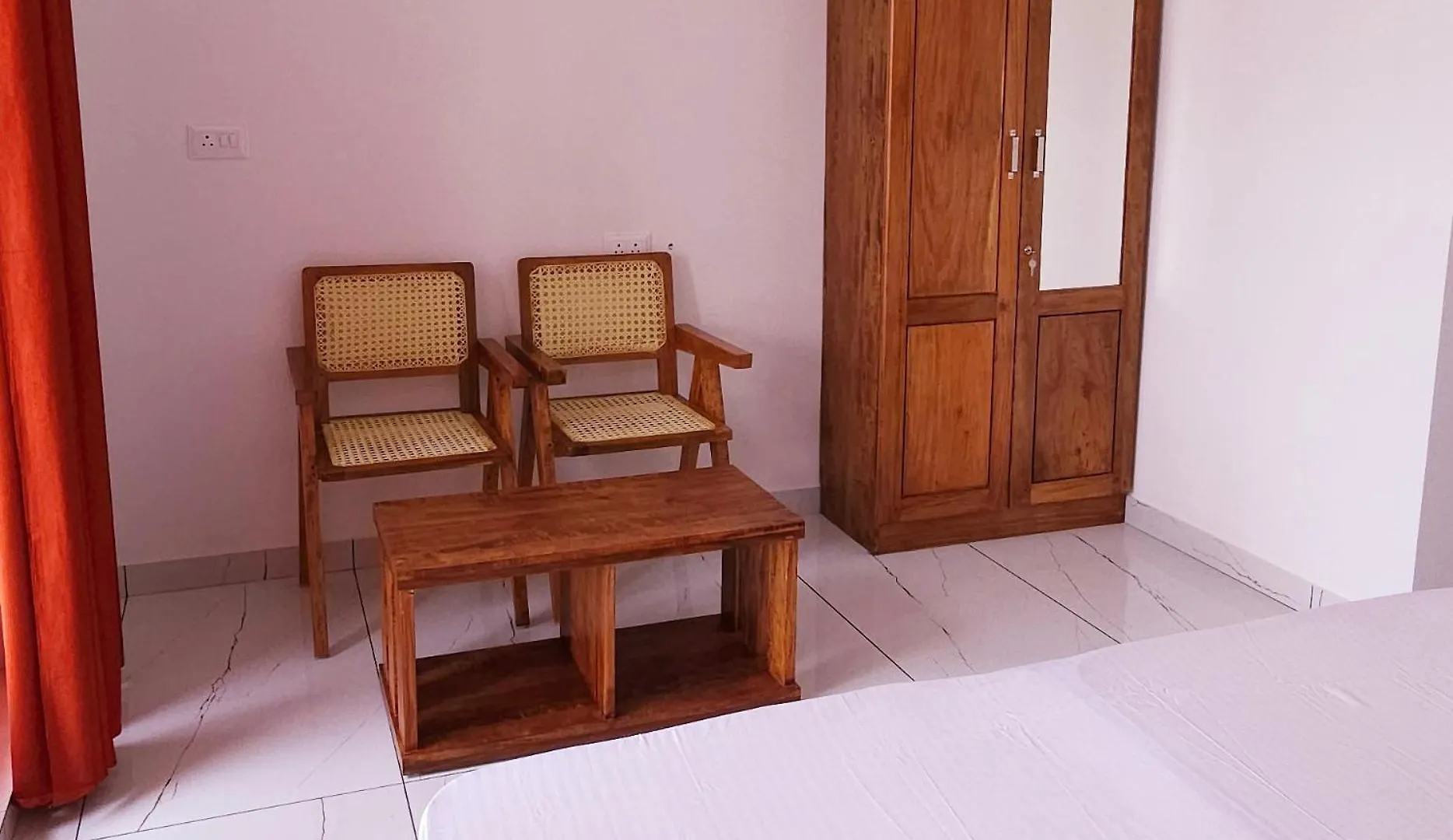 Bed and Breakfast Sailor Homes Shertallai